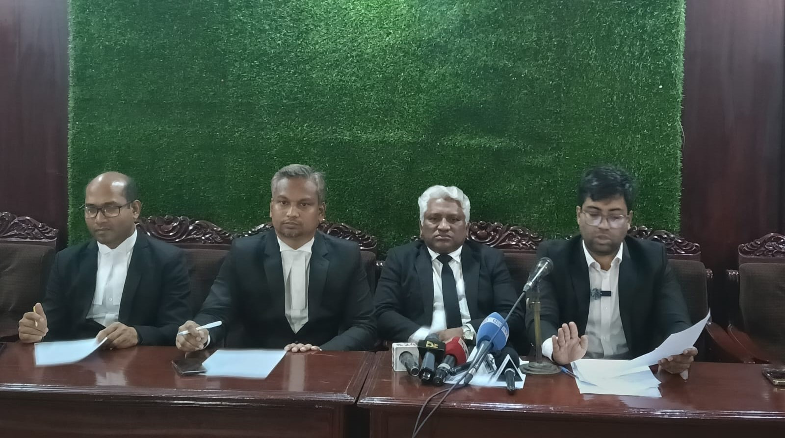 ধানের শীষ প্রতীক বরাদ্দ দেয়ায় আইনের ব্যত্যয় ঘটেনি